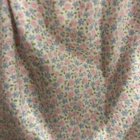 Floral Top - Picture 4 of 5